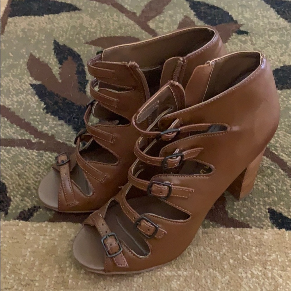Chinese Laundry Brown Heels